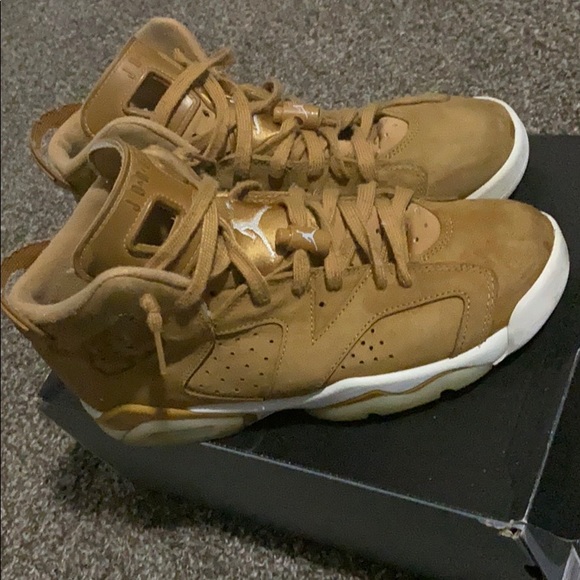 Retro 6 - Picture 1 of 1